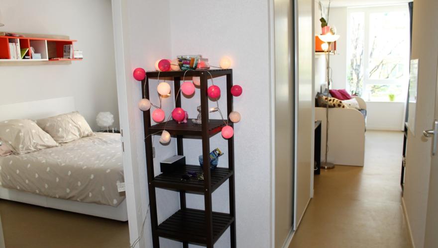 Chambre T2 et pièce de vie - Privilodges Campus Valmy Park