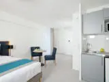 Chambre - Les Estudines Paris Batignolles